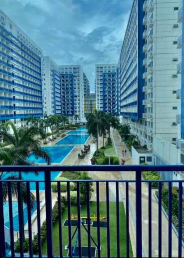 Yhanz Z Sea Residences Pasay Buitenkant foto