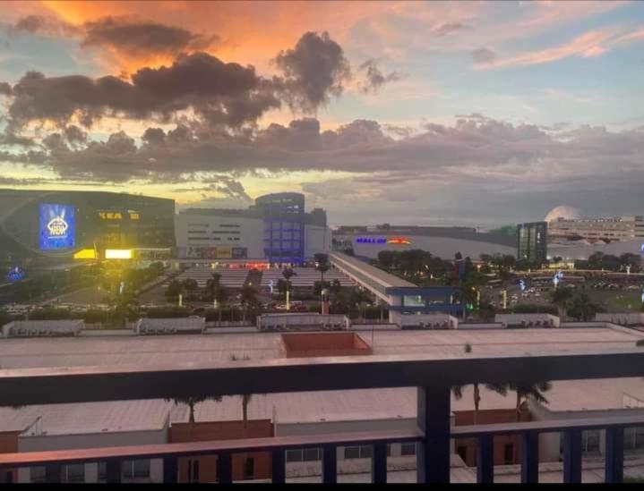 Yhanz Z Sea Residences Pasay Buitenkant foto