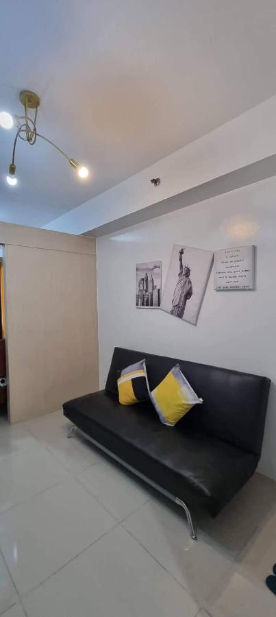 Yhanz Z Sea Residences Pasay Buitenkant foto